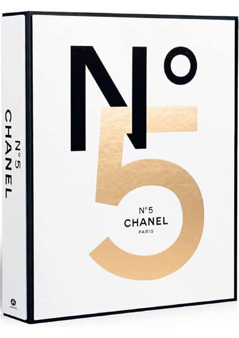 deco boeken chanel|Chanel no 5 book.